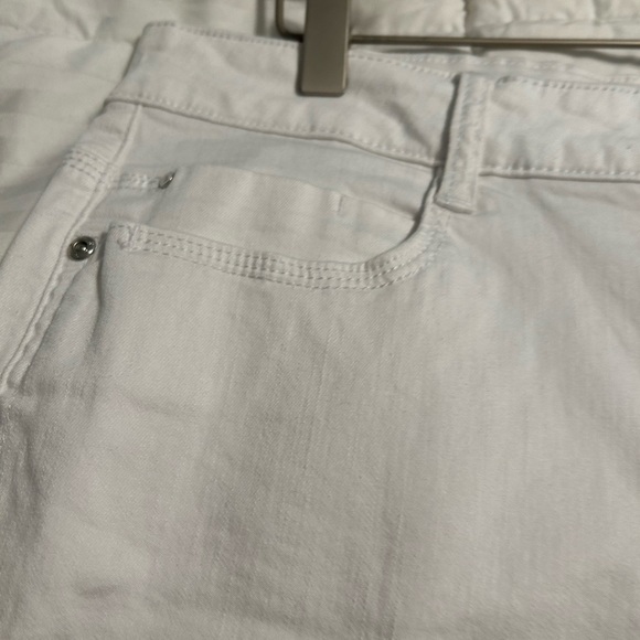White jean in size 14  never worn - Picture 5 of 5